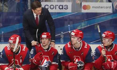 Российский клуб казахстанского тренера проиграл лидеру Запада КХЛ