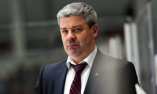 Клуб КХЛ официально объявил о назначении со скандалом сбежавшего из Казахстана тренера