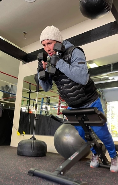 Геннадий Головкин показал новое фото с тренировки перед титульным боем