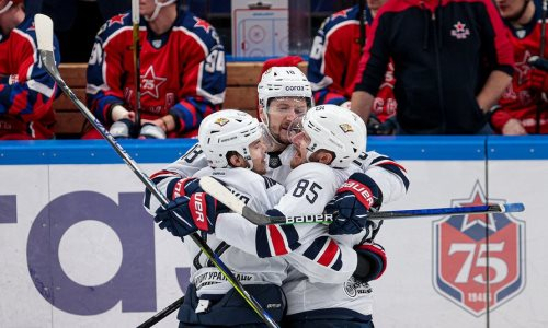 Шайба казахстанца за три минуты до конца не спасла клуб КХЛ от поражения в матче с 10-ю голами. Видео