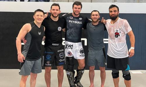 «Казахская мафия» появилась в UFC. Видео