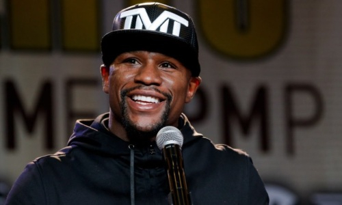 «Стероиды, стероиды, стероиды». Флойд Мэйвезер публично обвинил в допинге «Канело»