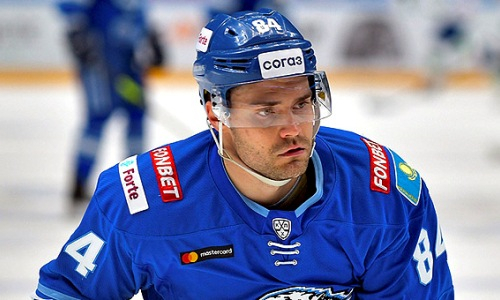 «Все парни вышли воевать». Кирилл Савицкий раскрыл ключевой фактор камбэка и победы «Барыса» в важном матче с «Нефтехимиком»