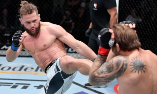 Видео боя с пятой победой бойца из Казахстана в UFC после фантастического нокаута