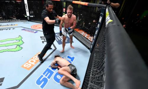 Видео полного боя Физиев — Ридделл на турнире UFC с нереальным нокаутом от уроженца Казахстана