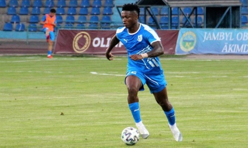 Лидер обороны «Тараза» рассказал о недоразумениях в клубе и своем будущем