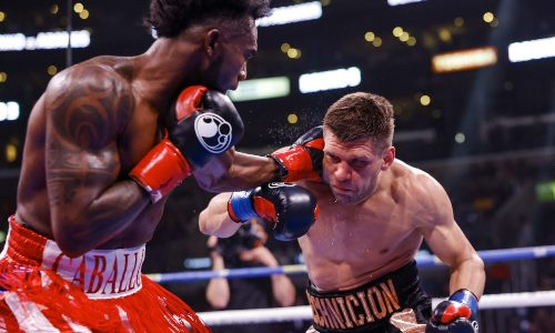 Видео полного боя Сергей Деревянченко — Карлос Адамес с сенсационным исходом