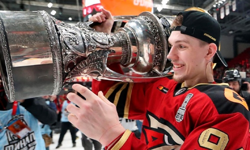 Принципиальный соперник «Барыса» в КХЛ объявил о подписании форварда из НХЛ