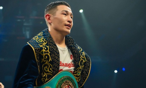 Известный казахстанский боксер стал чемпионом мира после поражения нокаутом