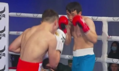 Непобежденный казахстанский боксер брутально нокаутировал узбека