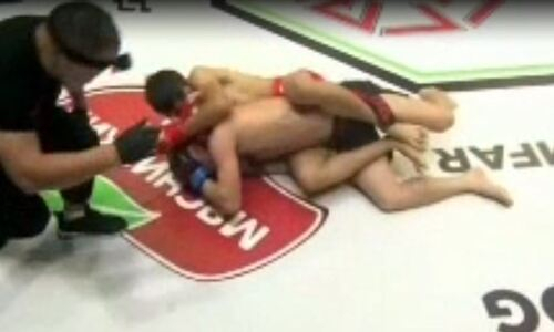 Видео нокаута за 54 секунды. Казахстанский боец в доминирующем стиле разобрал опытного киргиза