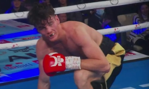 Видео нокаута, или Как чемпион WBO из Казахстана ушатал британского боксера с 16 победами