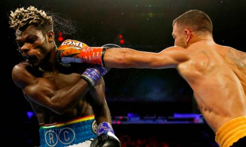 Опубликована впечатляющая статистика ударов боя Василий Ломаченко — Ричард Комми