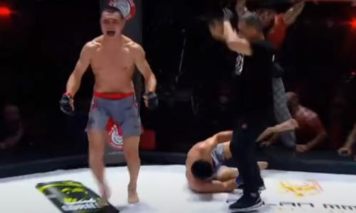 Казахстанский боец заставил соперника сдаться и выиграл чемпионский титул. Видео