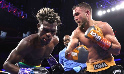 Ломаченко обратился к Комми после яркой победы над ним