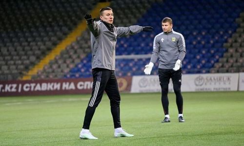 «Многие узбеки играли здесь и говорили мне». Форвард сборной Узбекистана рассказал о «золоте» КПЛ и жизни в Казахстане