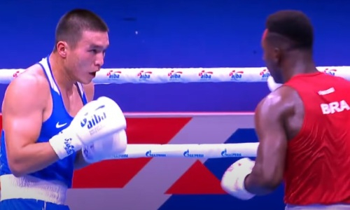 Неоднозначный бой казахстанского боксера привлек внимание AIBA. Видео