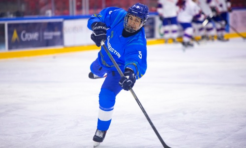 Сборная Казахстана пропустила четыре шайбы за десять минут на МЧМ-2022 по хоккею