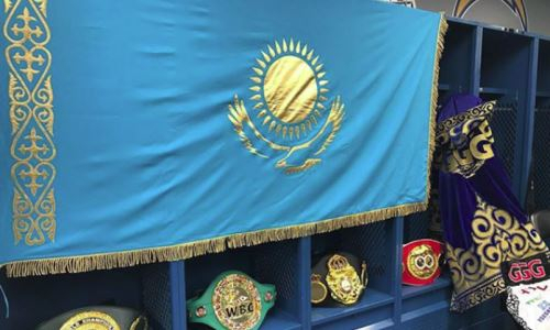 Казахстанского боксера назвали одним из лучших проспектов 2021 года