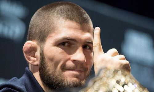 Хабиб Нурмагомедов показал два очень простых упражнения от болей в спине