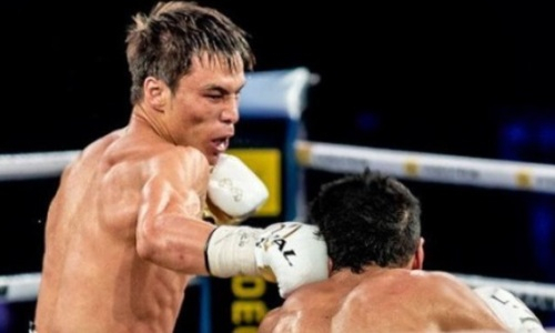 Видео молниеносного нокаута Батыра Джукембаева в бою с опытным мексиканцем