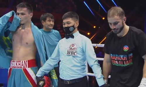 Странный инцидент случился на вечере бокса в Нур-Султане. Видео