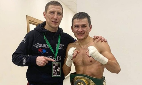 «Словами не передать». Казахстанский боксер высказался о тяжелом нокауте соотечественника в бою за исторический титул