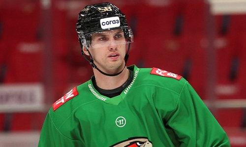 «Рад, что теперь я по эту сторону». Хоккеист сборной Казахстана высказался о подписании контракта с «Авангардом»