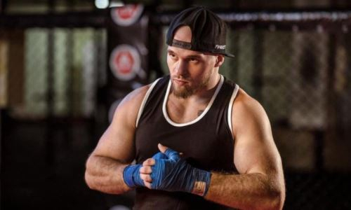 Казахстанский файтер объяснил свой вызов бывшей звезде UFC