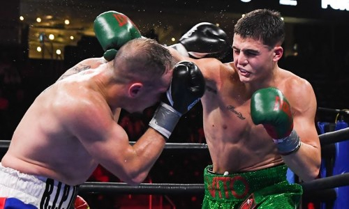 Участник самого громкого апсета года ярким нокаутом выиграл главный бой вечера бокса в США. Видео