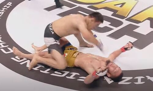 Озвучены сроки возвращения казахстанского бойца после страшного нокаута и потери чемпионского пояса. Видео