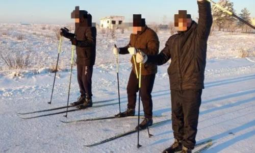 Осужденным дали лыжи и разрешили бежать в Костанайской области