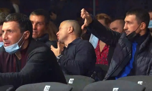 «Это был грабеж». Бывший чемпион мира отреагировал на скандальное поражение казахстанского боксера. Фото