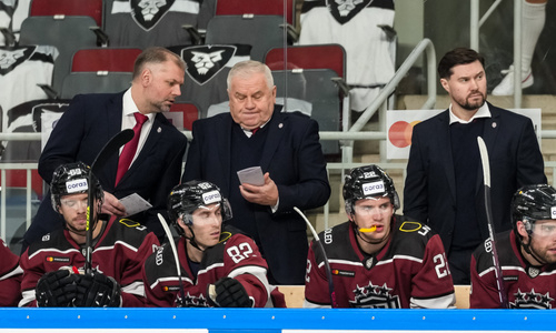 «Они только изображали игру». Наставник рижского «Динамо» после избиения от «Барыса» пообещал привести игроков в чувства