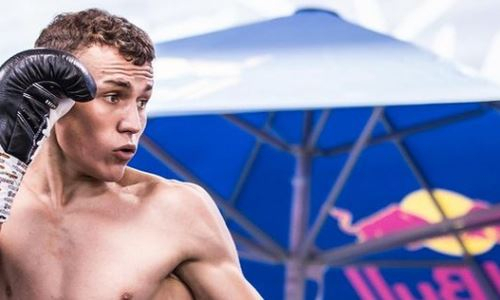 Непобежденный казахстанский профи блеснул силой ударов на тренировке. Видео