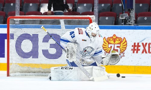 «Больше от меня ничего не надо». Вратарь «Барыса» оценил свой дебют в КХЛ и победу над лидером