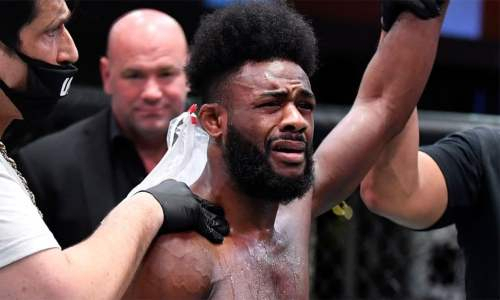 Стерлинг в крайне грубой и странной форме оскорбил Петра Яна