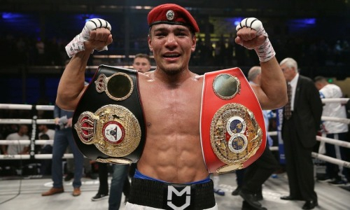 Боксеру из Узбекистана мешают стать абсолютным чемпионом мира