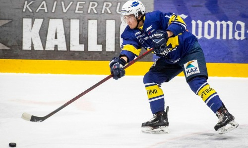 Золотой шлем, северное сияние и апатия со стороны «Барыса». Молодой казахстанец стал хоккейной звездой в Финляндии