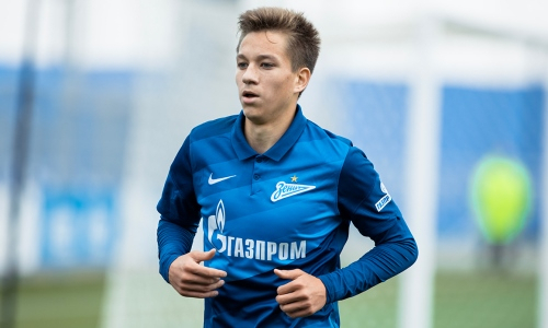 Вместе с Алипом на сбор «Зенита» отправился еще один футболист родом из Казахстана