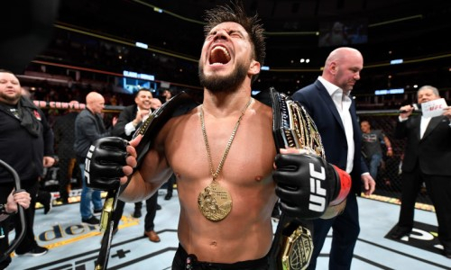 Бывший чемпион UFC, которого нанял Хабиб Нурмагомедов, признался, что курит траву каждый день