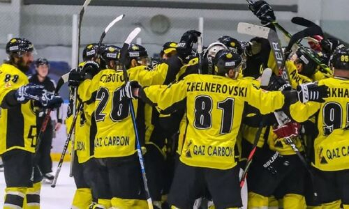 «Что-то может полыхнуть». Чемпиону Казахстана после прихода тренера из КХЛ прочат очередной скандал