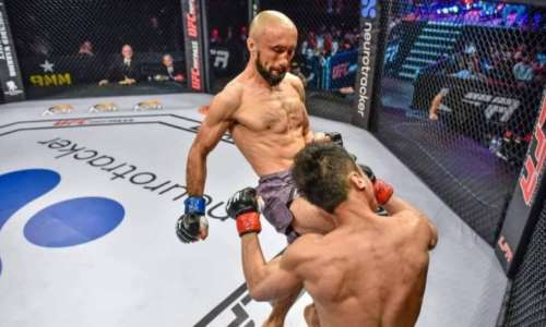 Узбекистанский боец MMA зверски нокаутировал соперника за 21 секунду. Видео