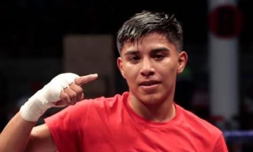 18-летний мексиканский боксер за 20 секунд нокаутировал соперника. Видео