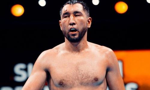 Непобежденный казахстанский боксер совершил хадж в Мекку