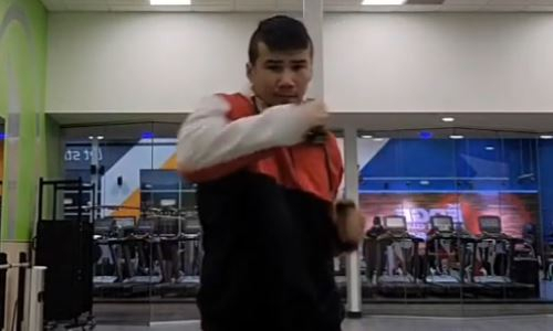 Казахстанский профи из веса Головкина поделился видео с тренировки в США