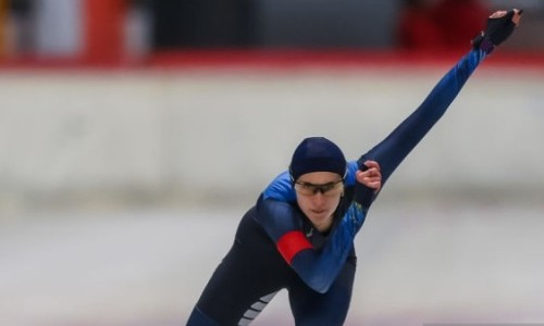 Казахстанский конькобежцы завоевали еще две медали на этапе юниорского Кубка мира