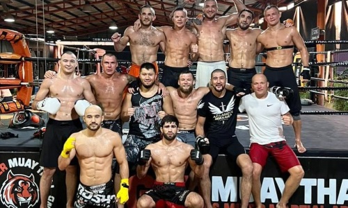 Казахский боец UFC тренируется в Таиланде с Петром Яном