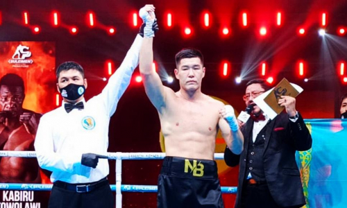 Чемпион мира из Казахстана анонсировал свой титульный бой