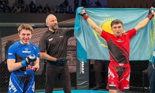 Гарантированный финал и исторический рекорд. Казахстанские бойцы феерили в третий день чемпионата мира по ММА